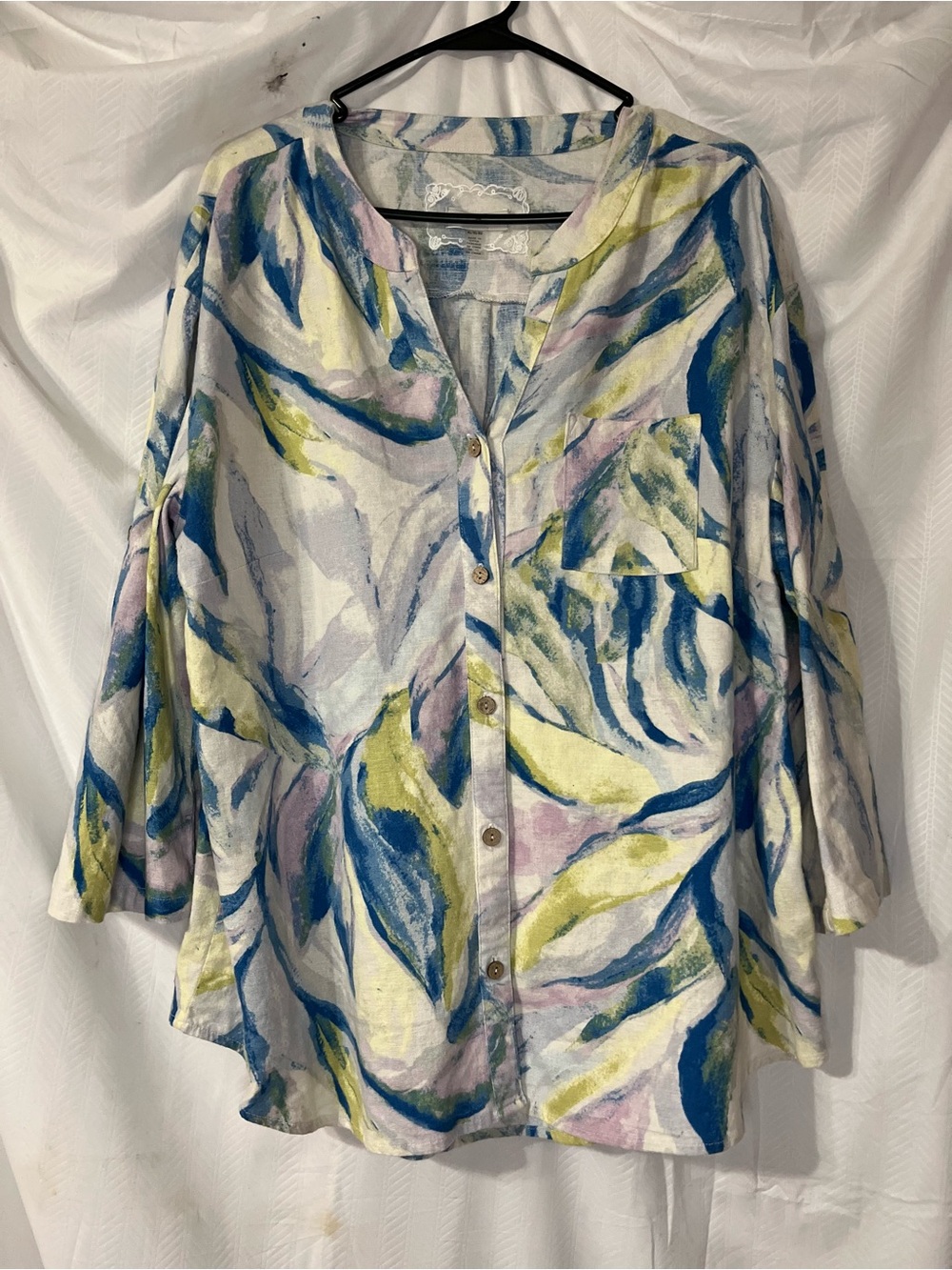 Cupid Relaxed Button-Front Women’s Top in Blue, Green & Pink. Linen/Rayon XL